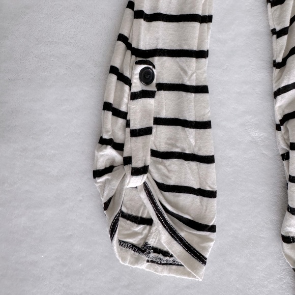 Charlotte Russe Top - Picture 3 of 7